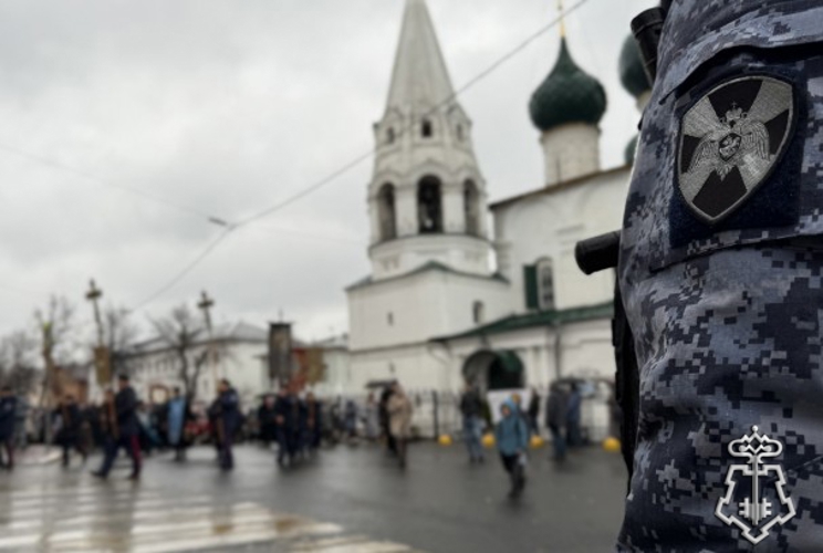 Росгвардейцы приняли участие в охране правопорядка в День народного единства в Ярославле