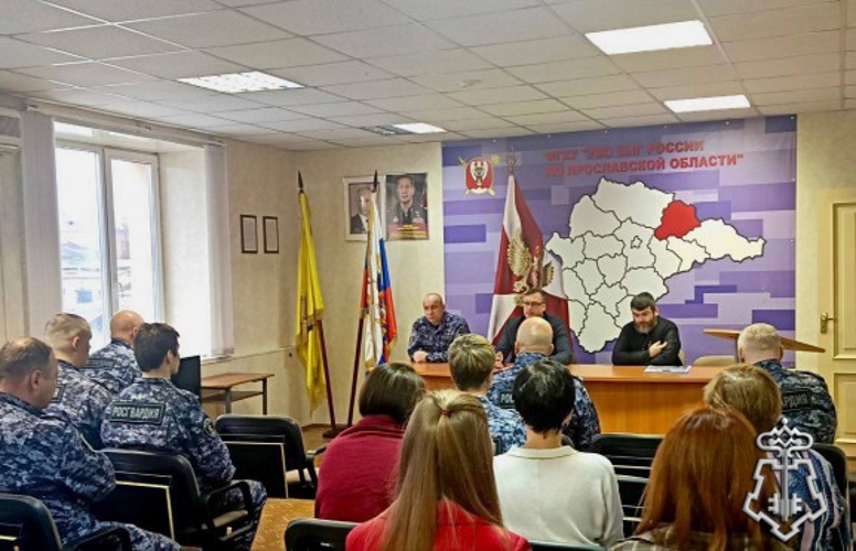 В Ярославле росгвардейцев посетил духовный наставник