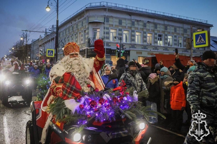 В Ярославской области росгвардейцы обеспечили безопасность во время «НаШествия Дедов Морозов»