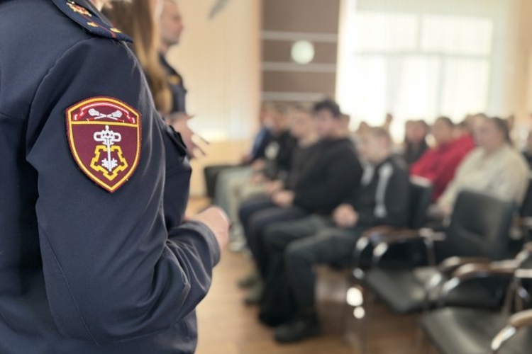Сотрудники регионального управления провели встречи со студентами 