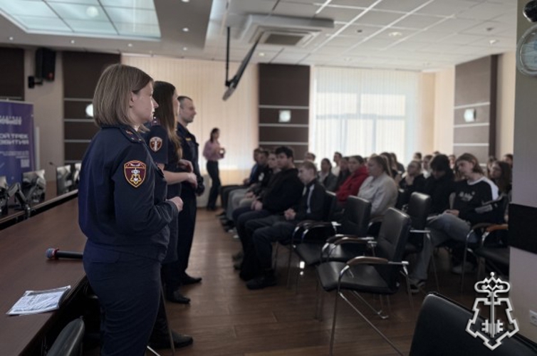 Сотрудники регионального управления провели встречи со студентами 