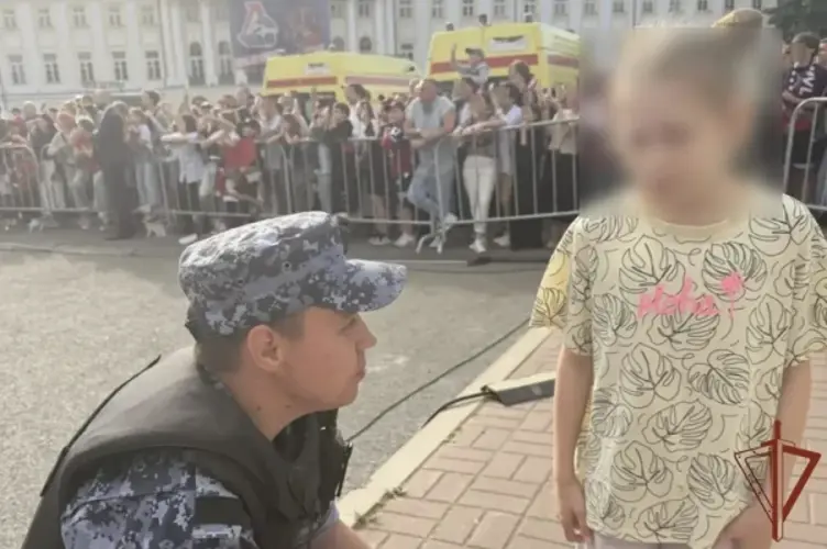 В Ярославле Росгвардейцы нашли потерявшегося ребенка