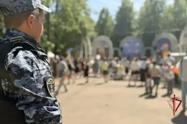 Росгвардейцы обеспечили безопасность на семейном фестивале