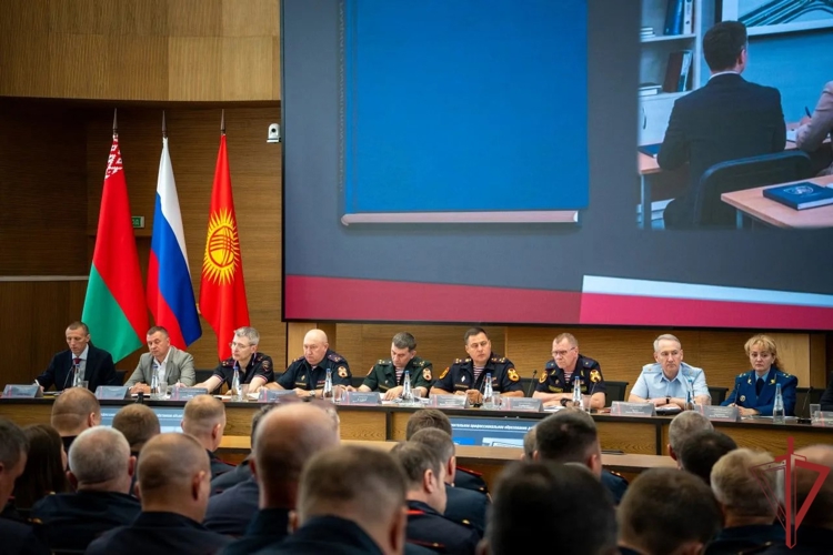 Начальник управления вневедомственной охраны Росгвардии по Ярославской области принял участие во Всероссийском совещании-семинаре в Нижнем Новгороде (видео)