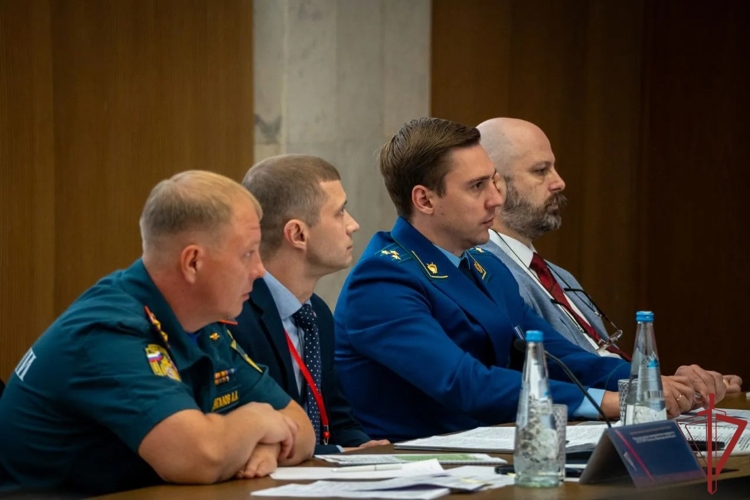 Начальник управления вневедомственной охраны Росгвардии по Ярославской области принял участие во Всероссийском совещании-семинаре в Нижнем Новгороде (видео)